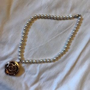 Fresh water pearl necklace